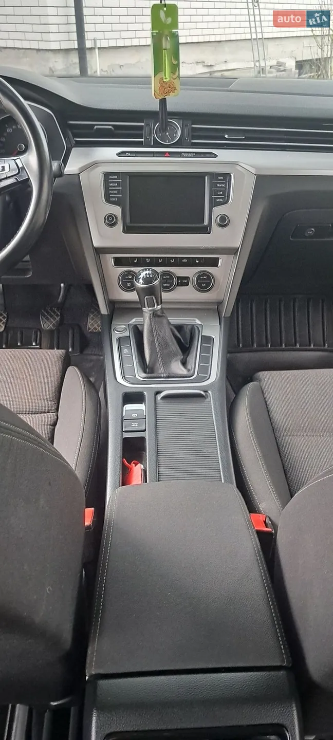 2015 Volkswagen Passat - мініатюра 15