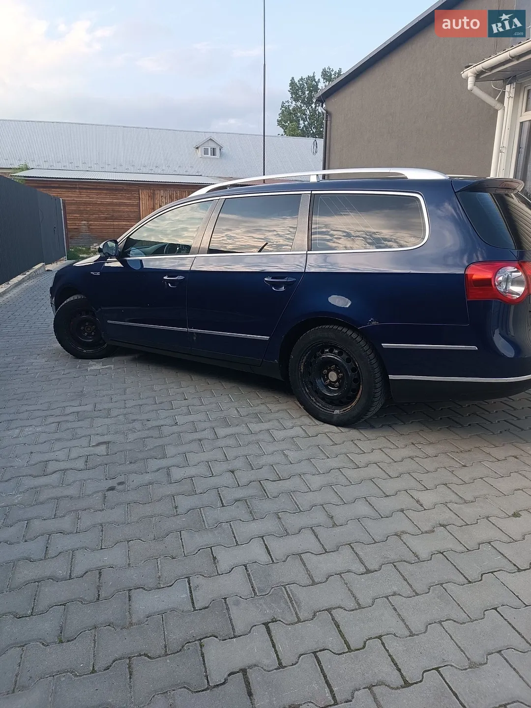 2010 Volkswagen Passat - мініатюра 12