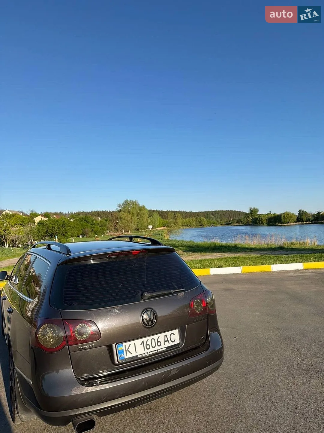 2010 Volkswagen Passat - мініатюра 3