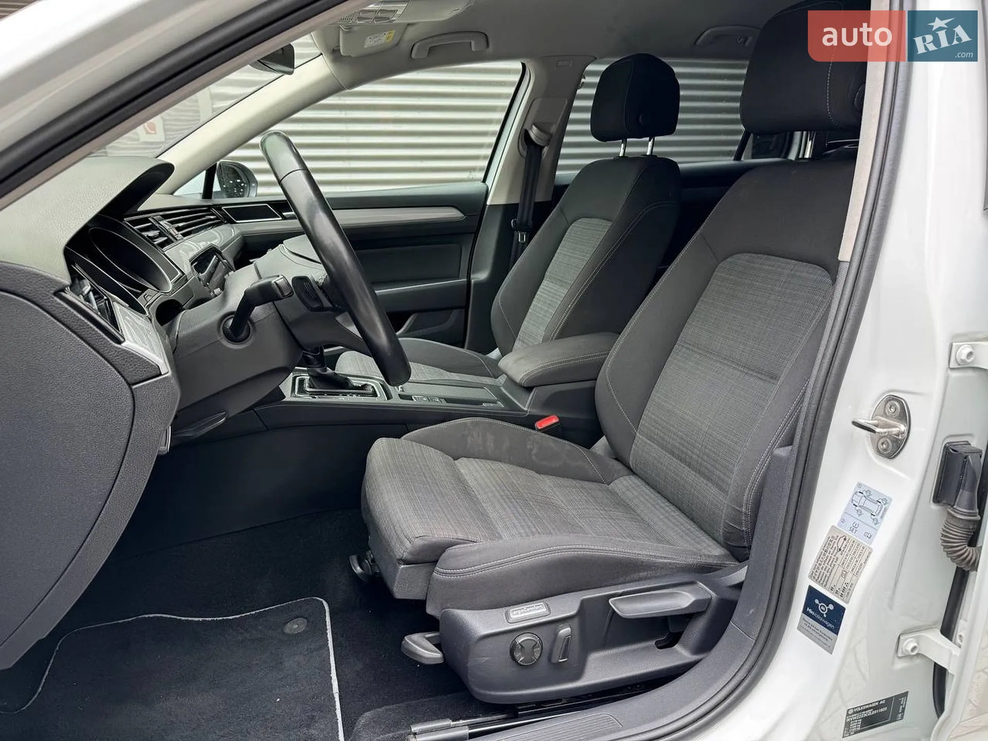 2019 Volkswagen Passat - мініатюра 8