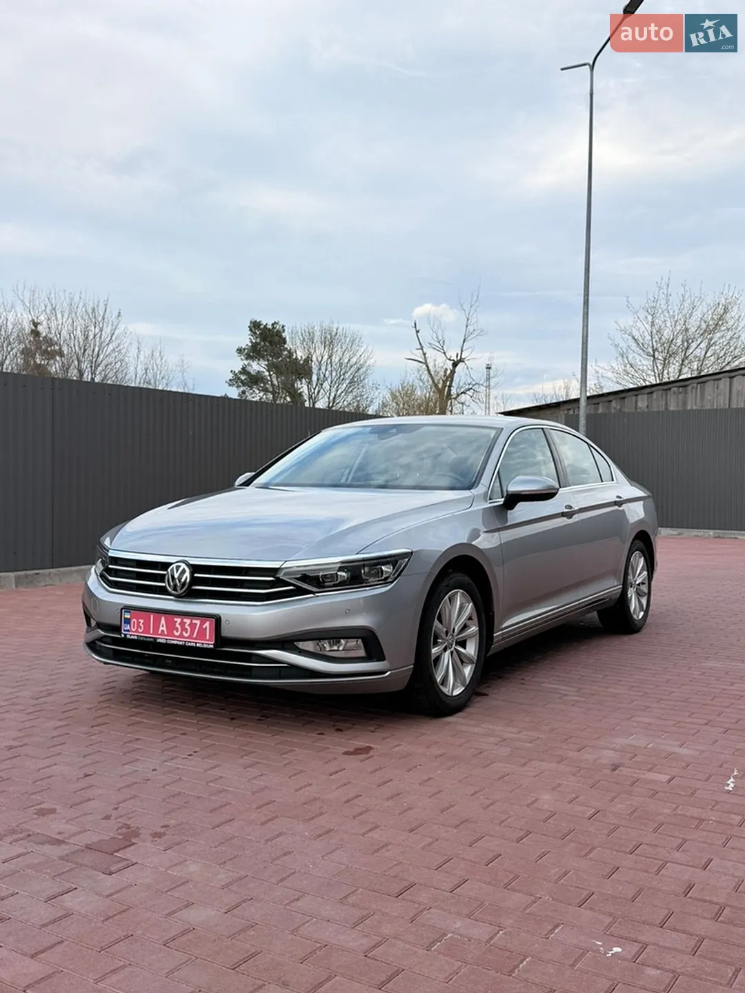 2019 Volkswagen Passat - фото 1
