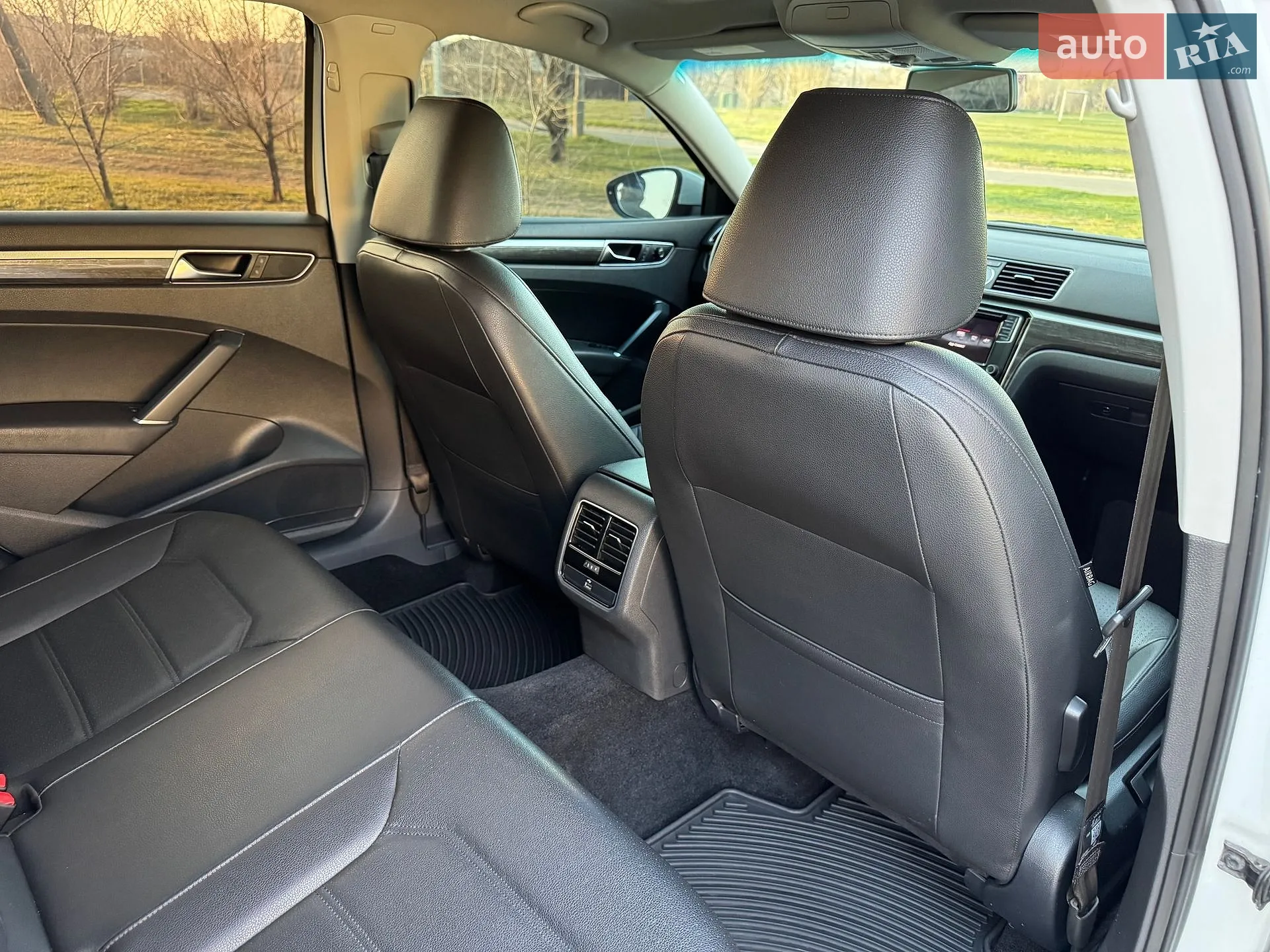 2016 Volkswagen Passat - мініатюра 24