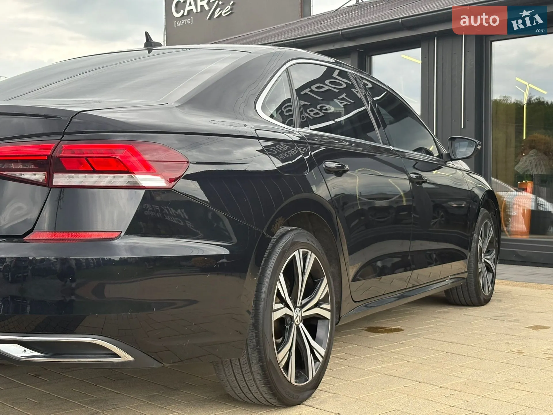 2021 Volkswagen Passat - мініатюра 17