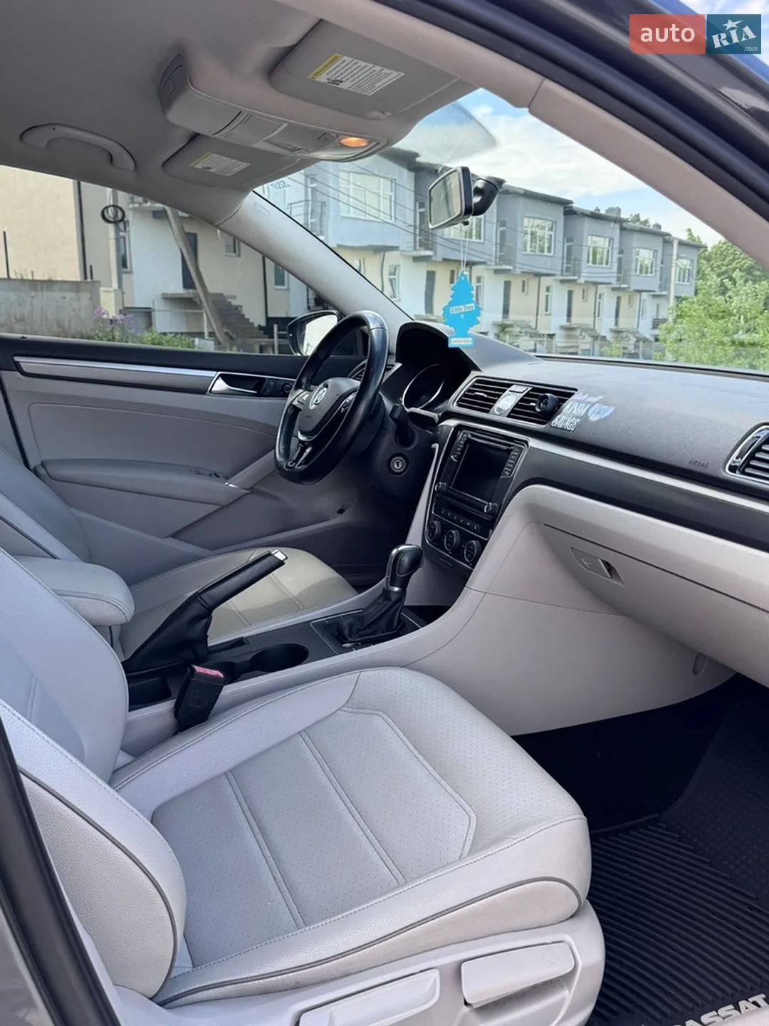 2017 Volkswagen Passat - мініатюра 19