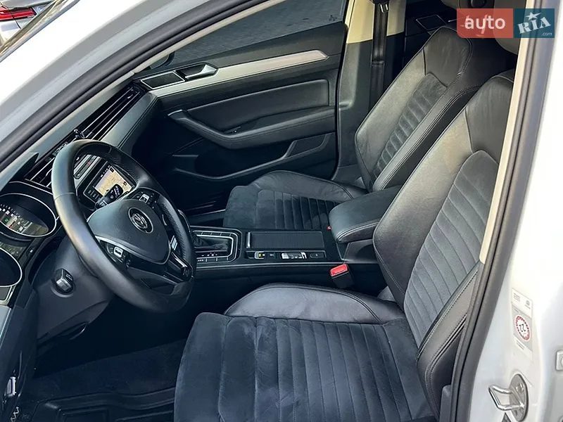 Volkswagen Passat 2015 VIN WVWZZZ3CZGE034120 фото оголошення 43 з 94