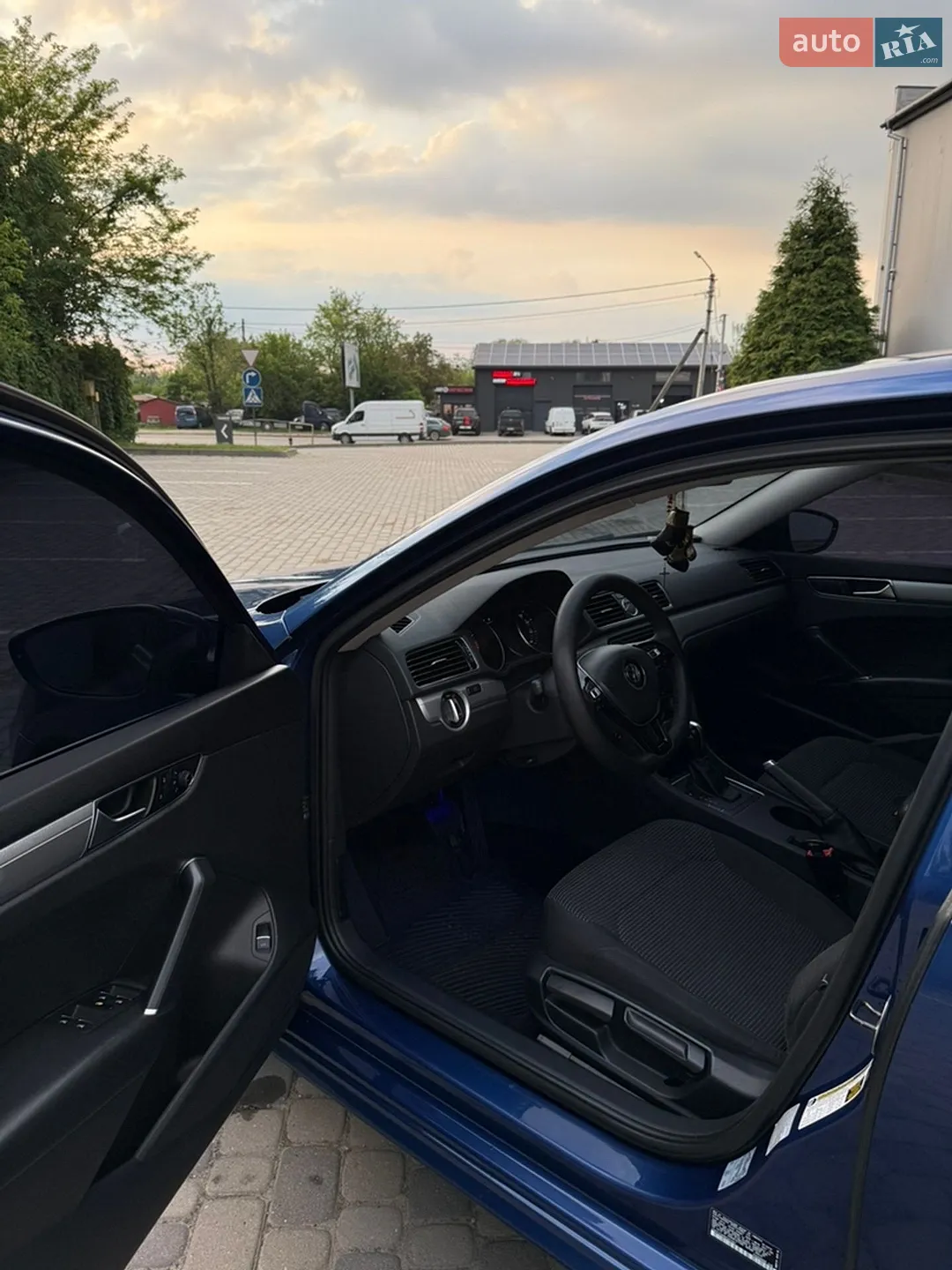 2016 Volkswagen Passat - мініатюра 13