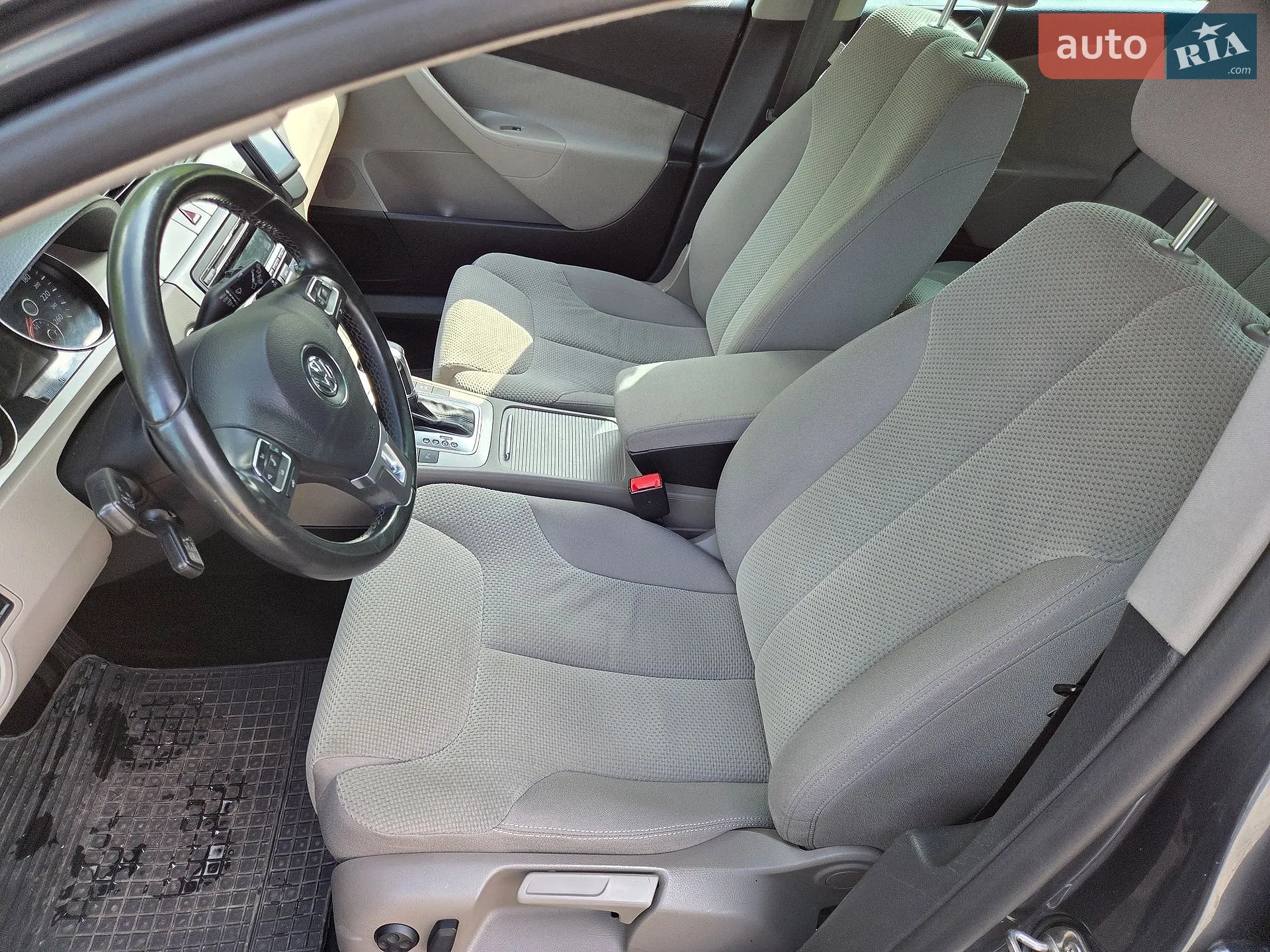 2010 Volkswagen Passat - мініатюра 12