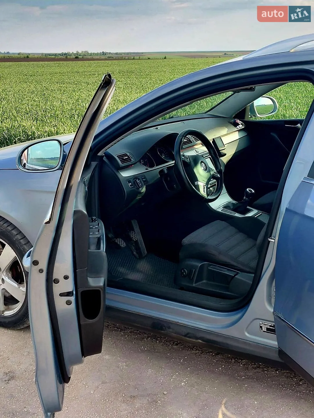 2010 Volkswagen Passat - мініатюра 15