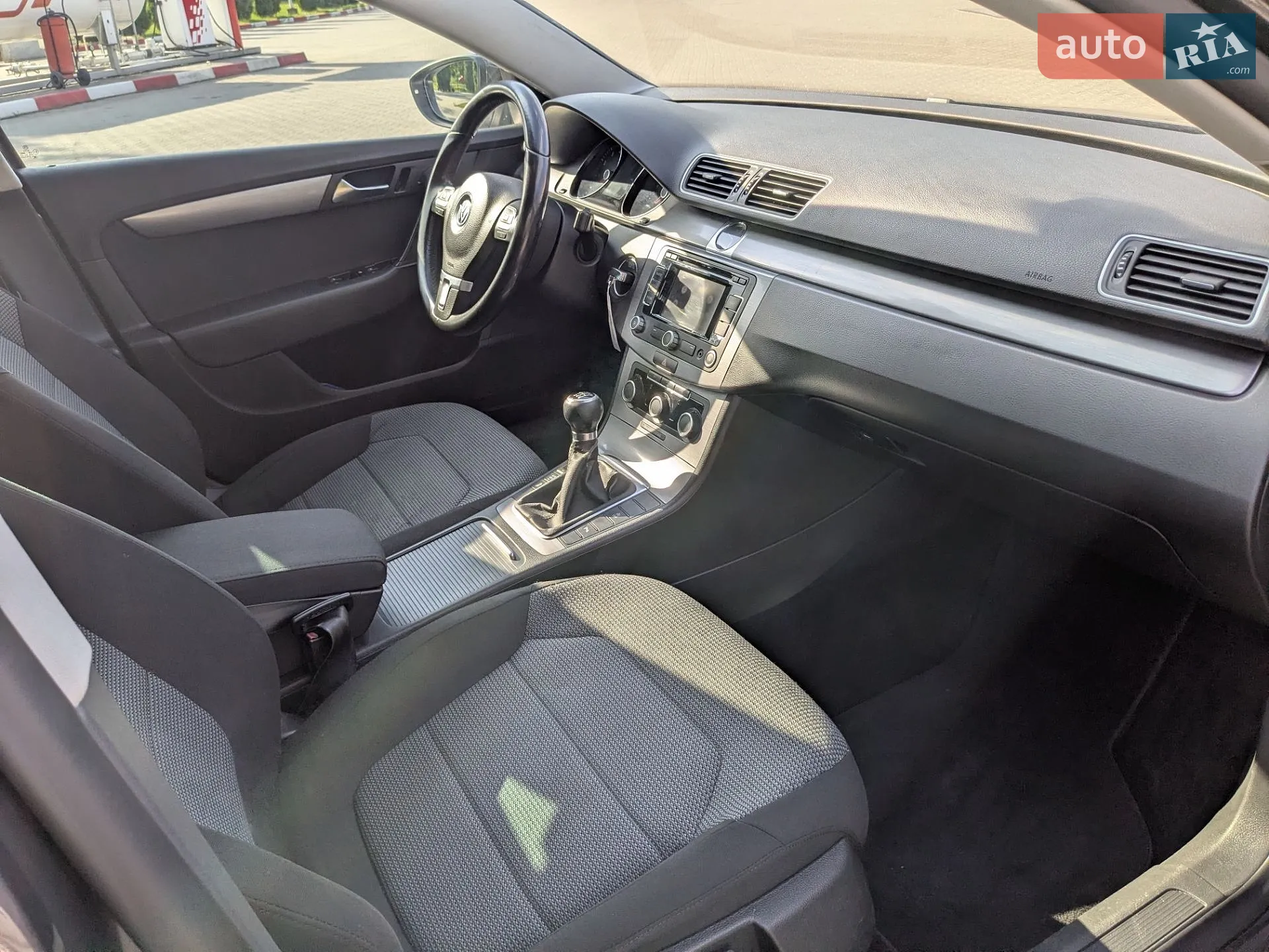 2010 Volkswagen Passat - мініатюра 41