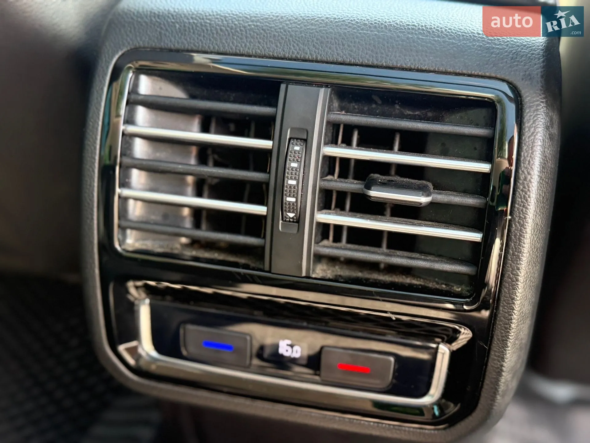 2016 Volkswagen Passat - мініатюра 14