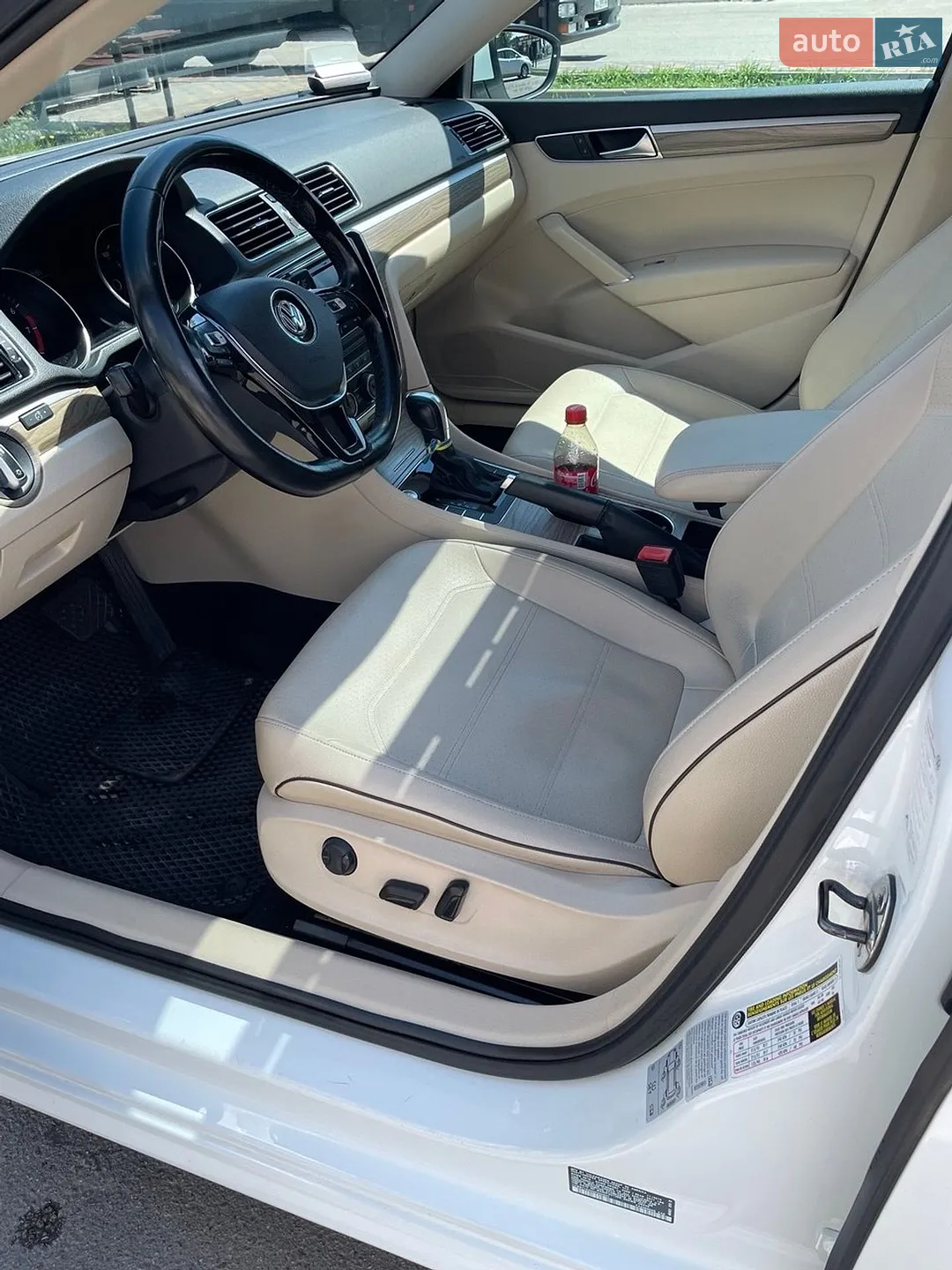 2016 Volkswagen Passat - мініатюра 32