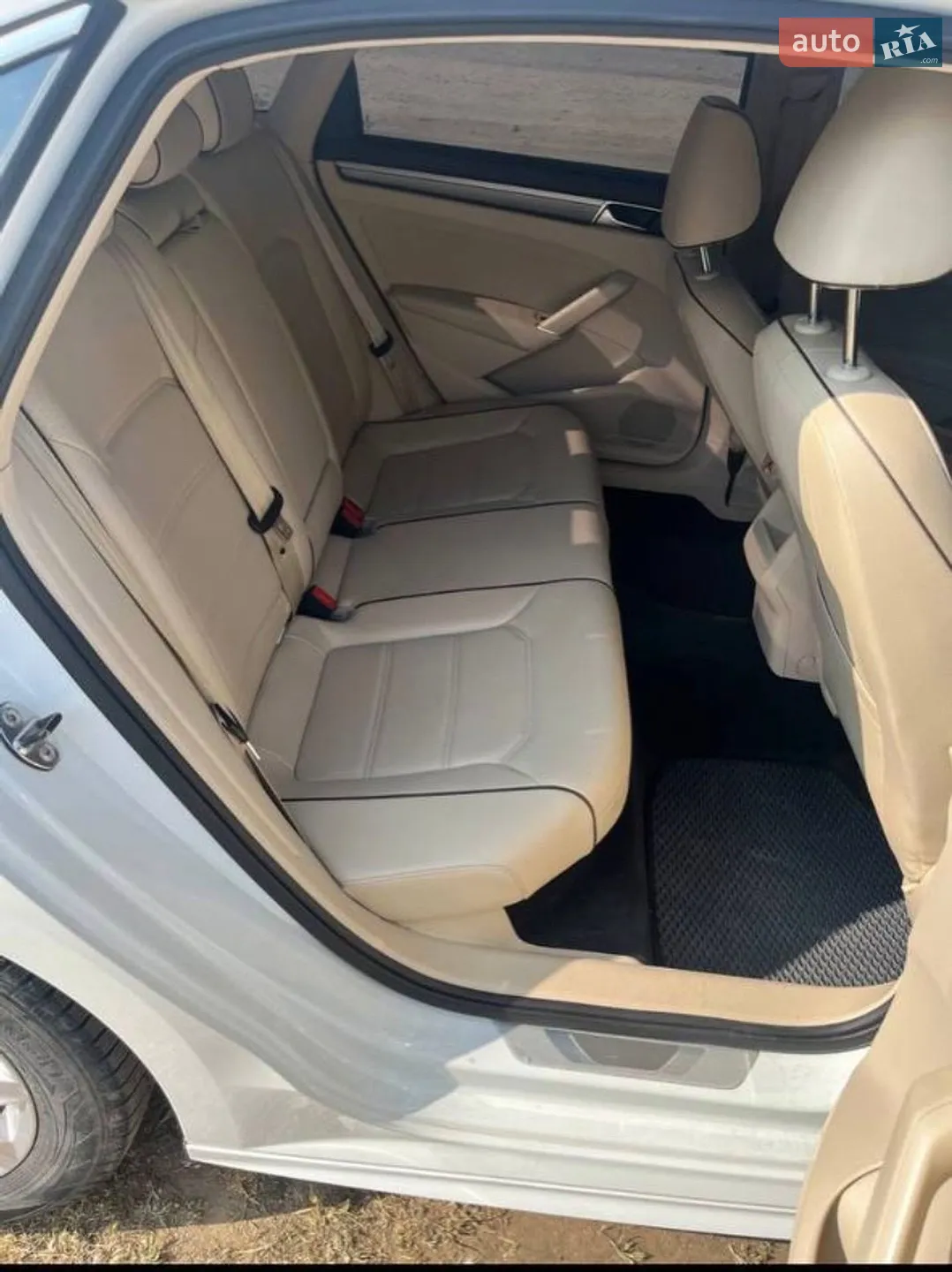 2016 Volkswagen Passat - мініатюра 10