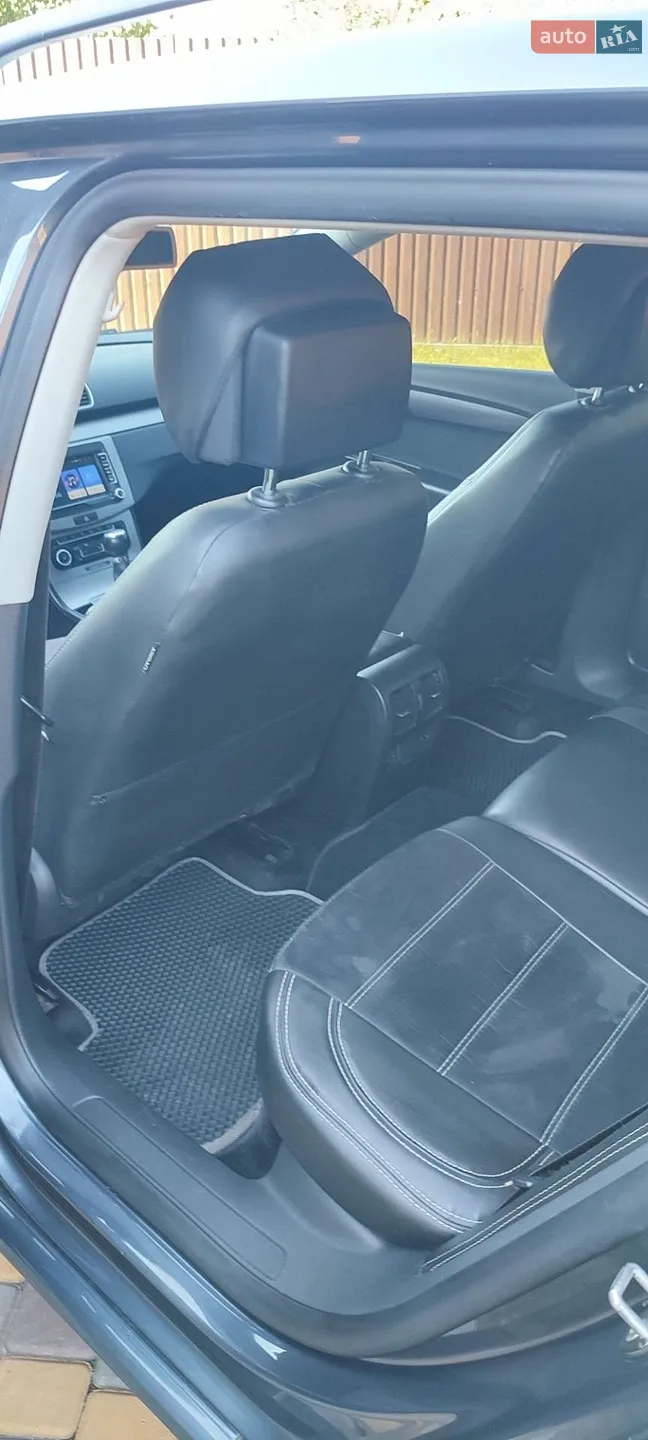 2011 Volkswagen Passat - мініатюра 17