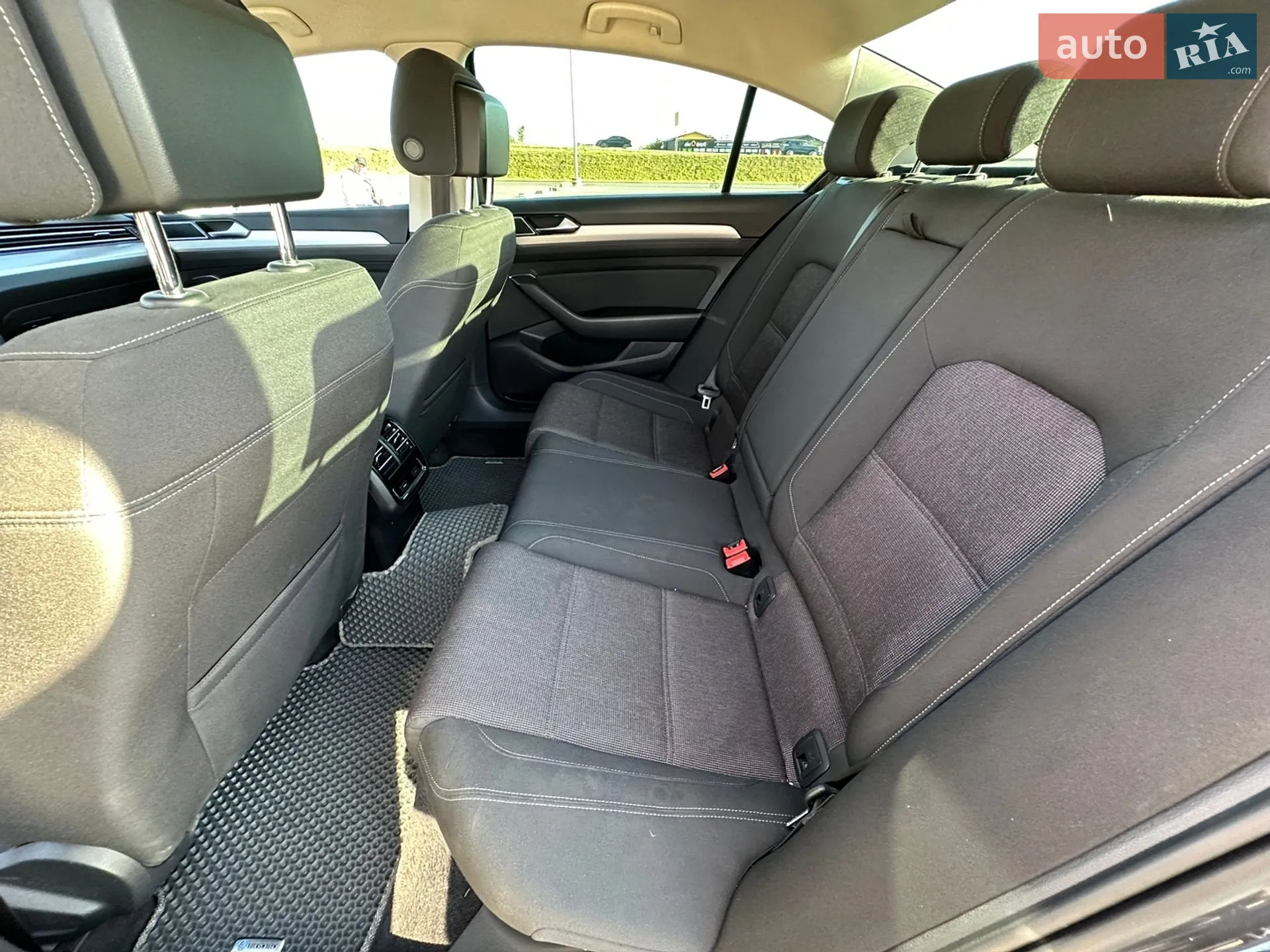 2015 Volkswagen Passat - мініатюра 24