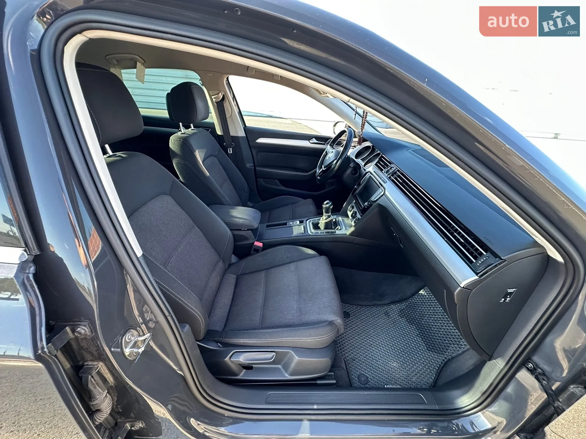 2015 Volkswagen Passat - мініатюра 28