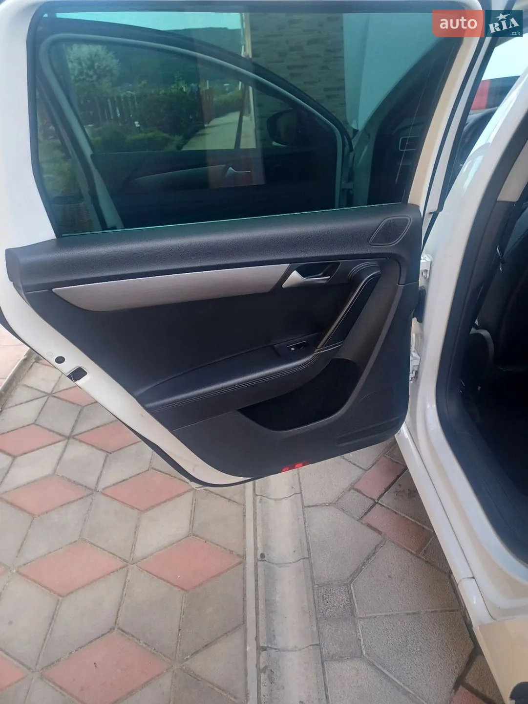 2011 Volkswagen Passat - мініатюра 29