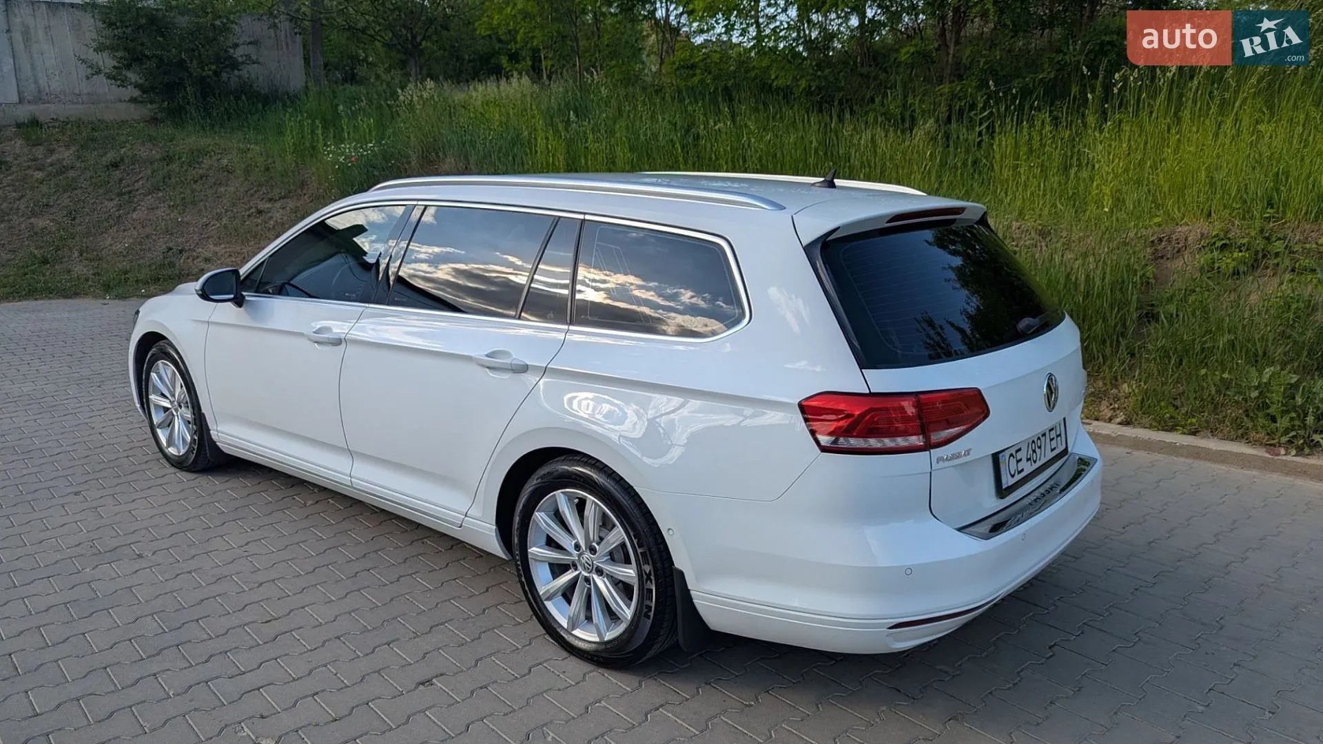 2016 Volkswagen Passat - мініатюра 3