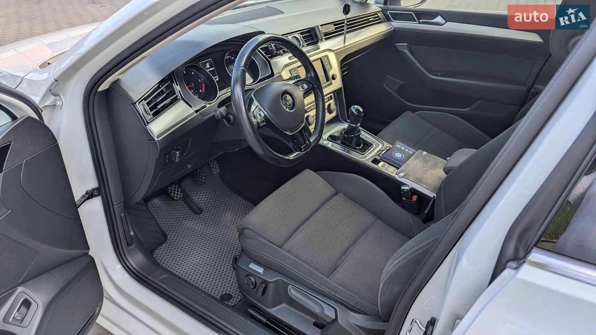 2016 Volkswagen Passat - мініатюра 12