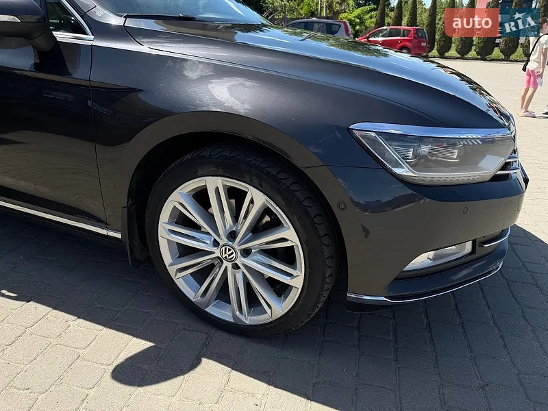 Volkswagen Passat 2018 VIN WVWZZZ3CZJE197497 фото оголошення 2 з 90