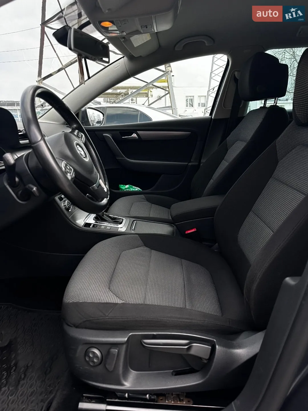2012 Volkswagen Passat - мініатюра 9