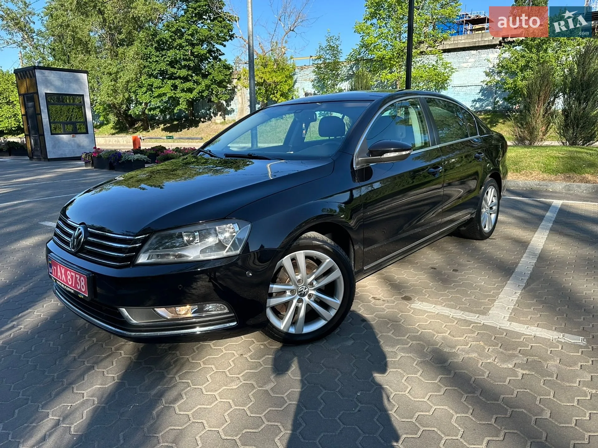 2010 Volkswagen Passat - фото 1