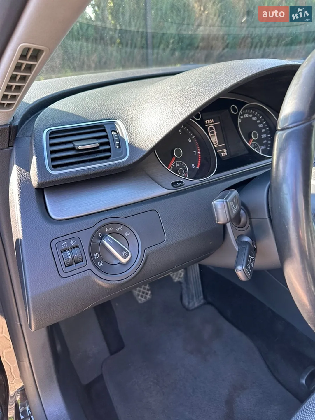 2010 Volkswagen Passat - мініатюра 39