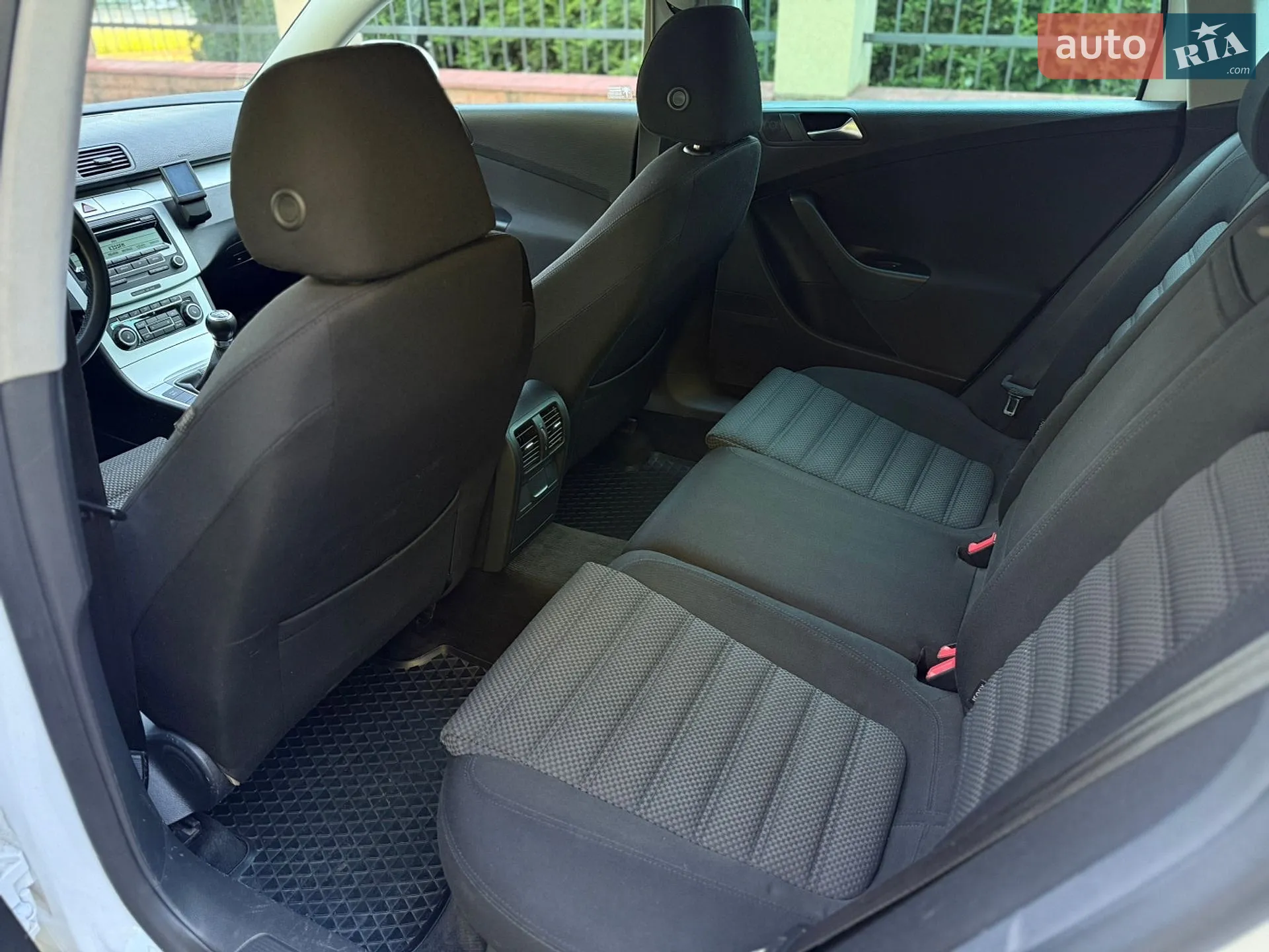 2010 Volkswagen Passat - мініатюра 12