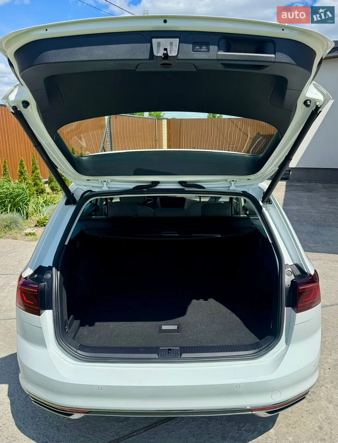2022 Volkswagen Passat - мініатюра 10