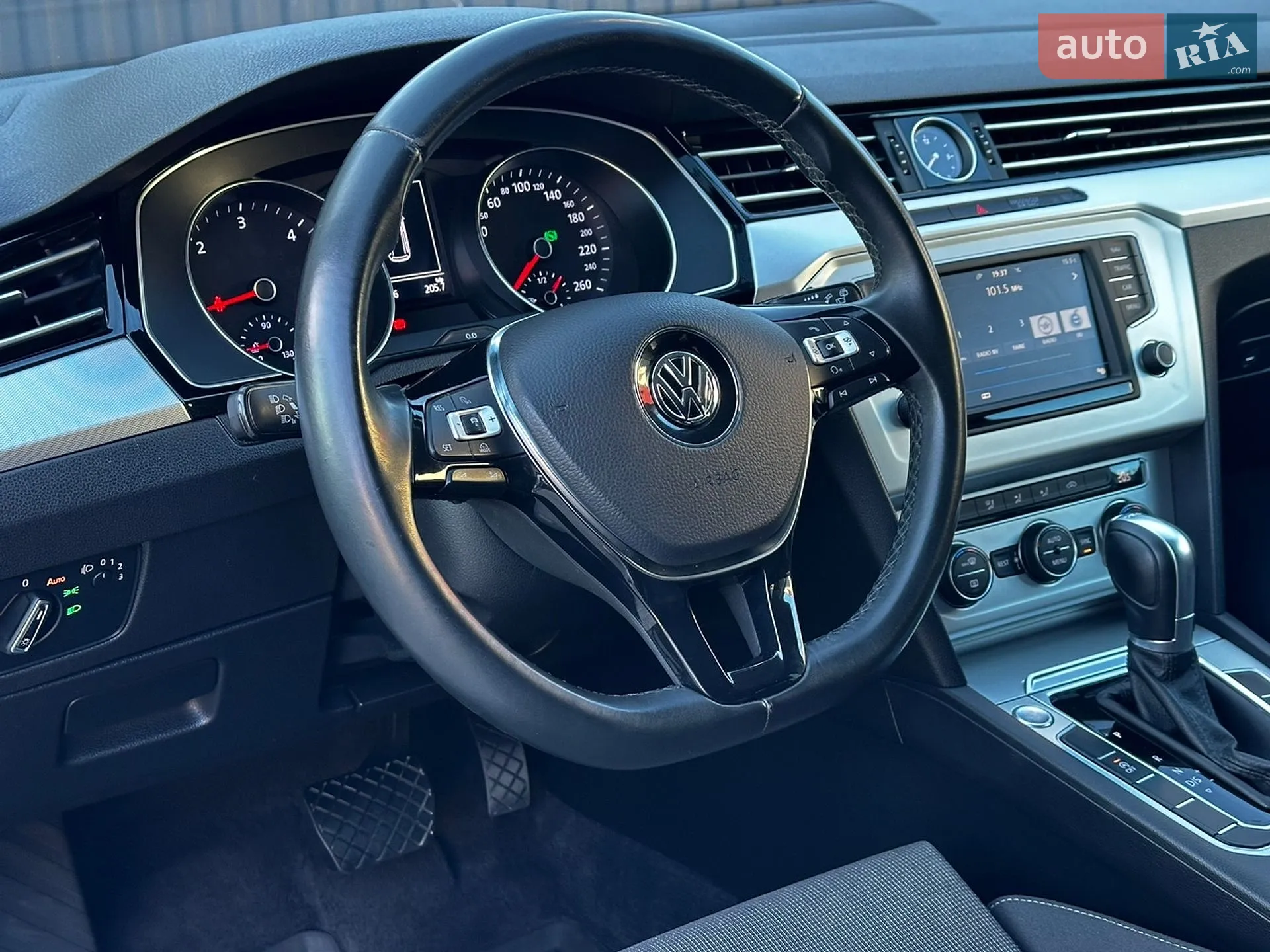 2017 Volkswagen Passat - мініатюра 26