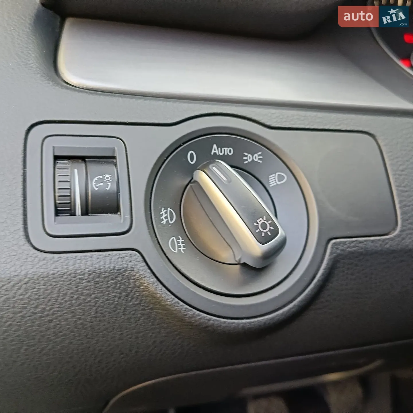 2011 Volkswagen Passat - мініатюра 28