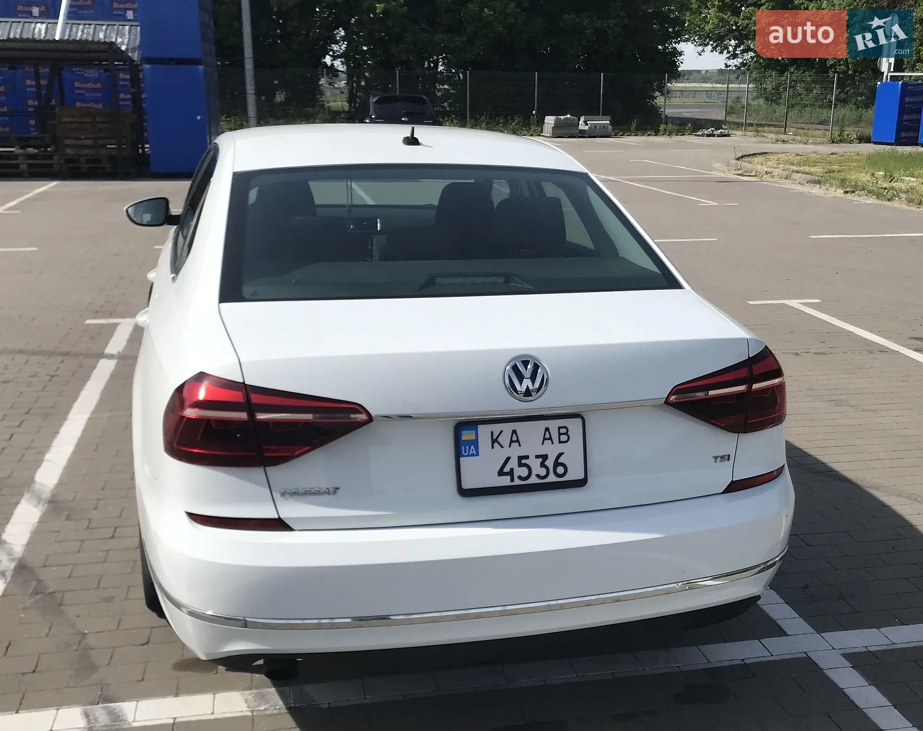 2017 Volkswagen Passat - мініатюра 3