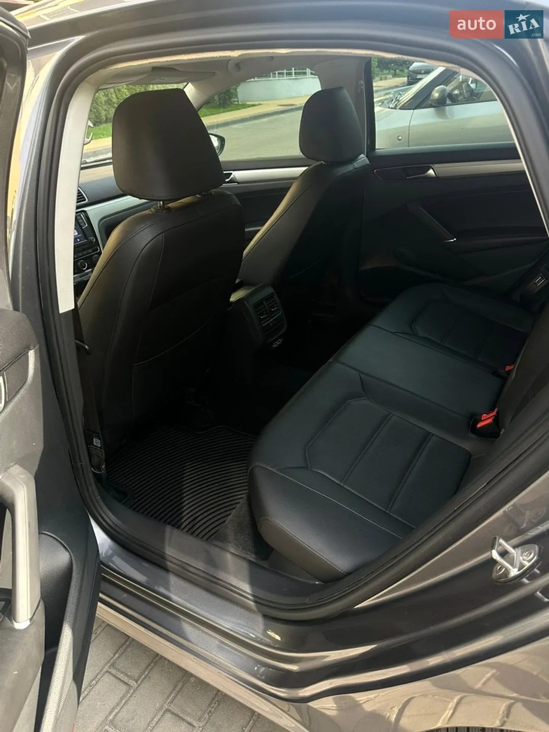 2018 Volkswagen Passat - мініатюра 13