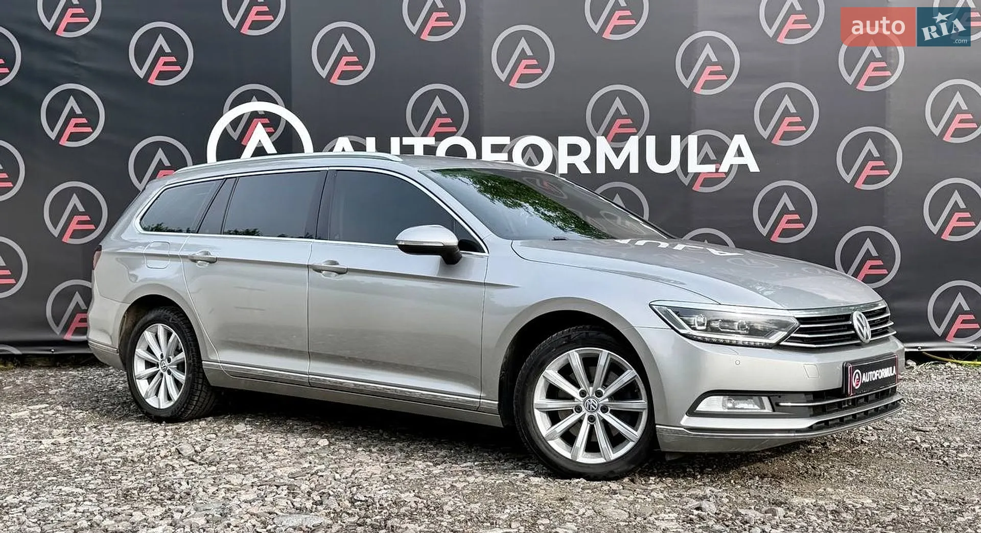 2015 Volkswagen Passat - фото 1