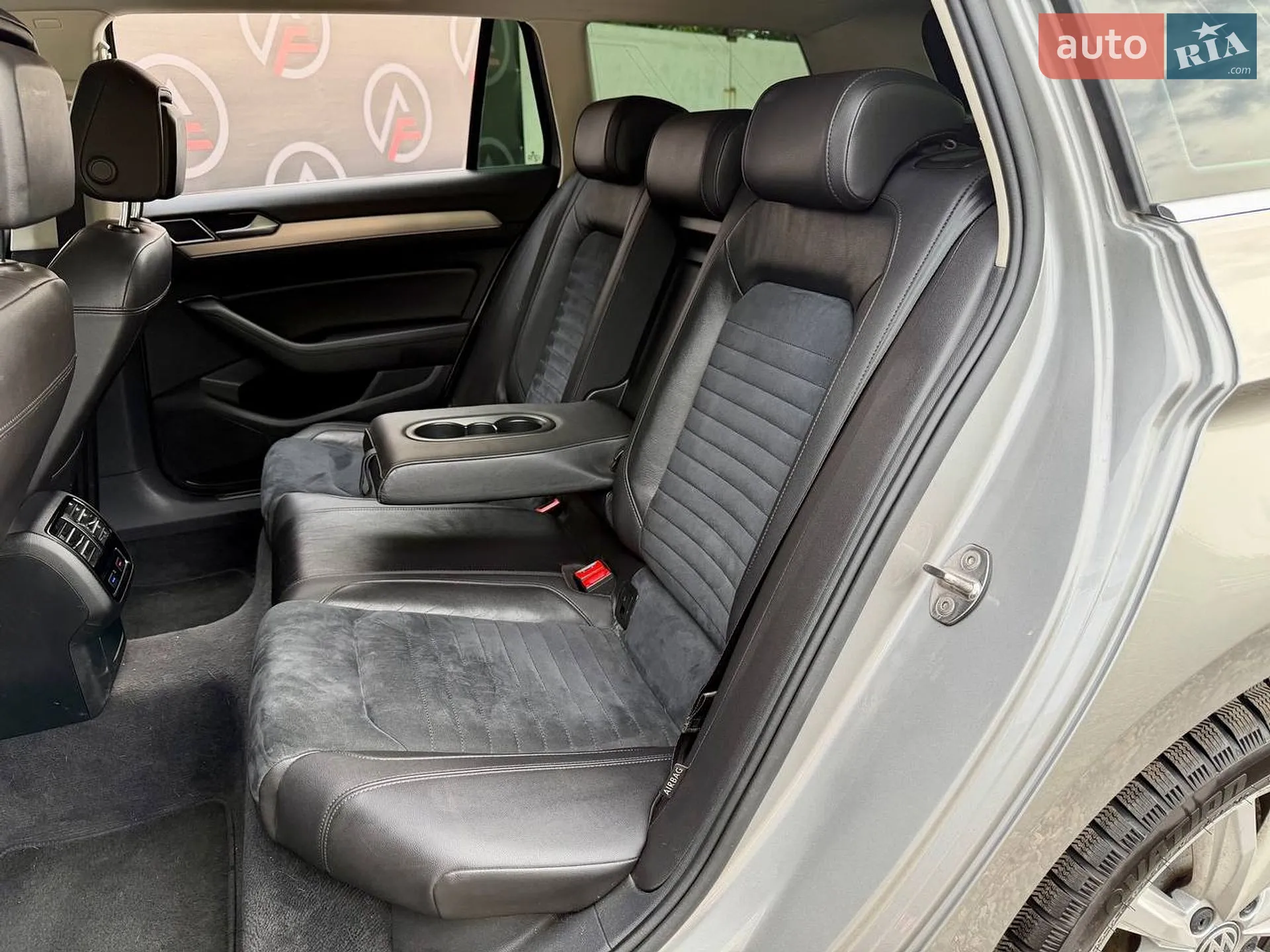 2015 Volkswagen Passat - мініатюра 12
