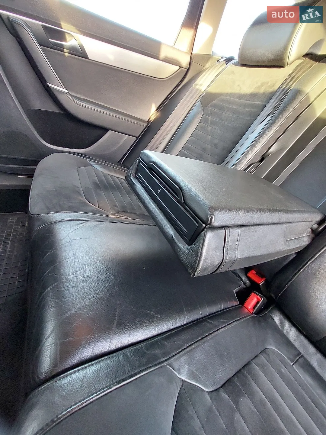 2011 Volkswagen Passat - мініатюра 38