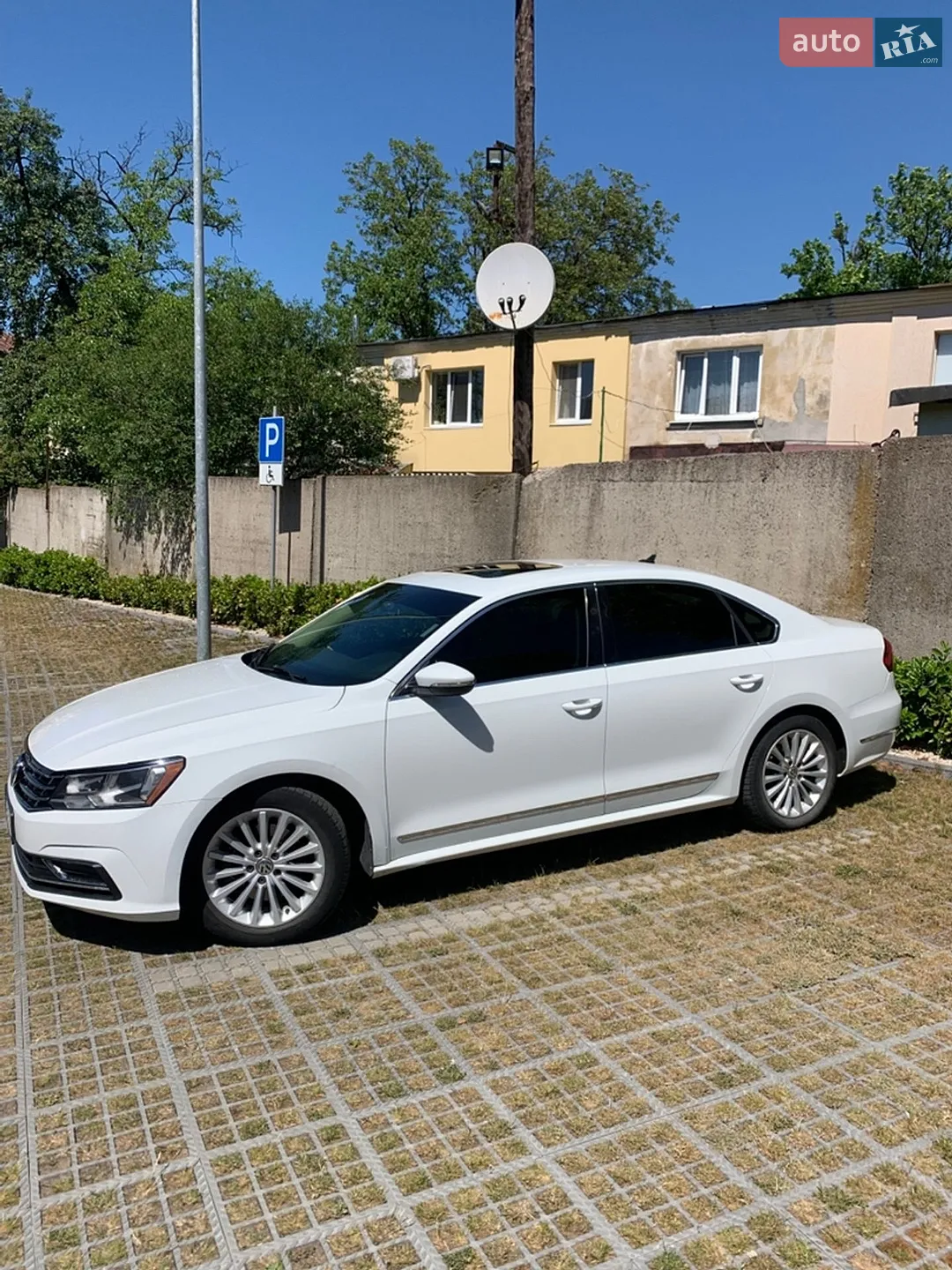 2016 Volkswagen Passat - мініатюра 3