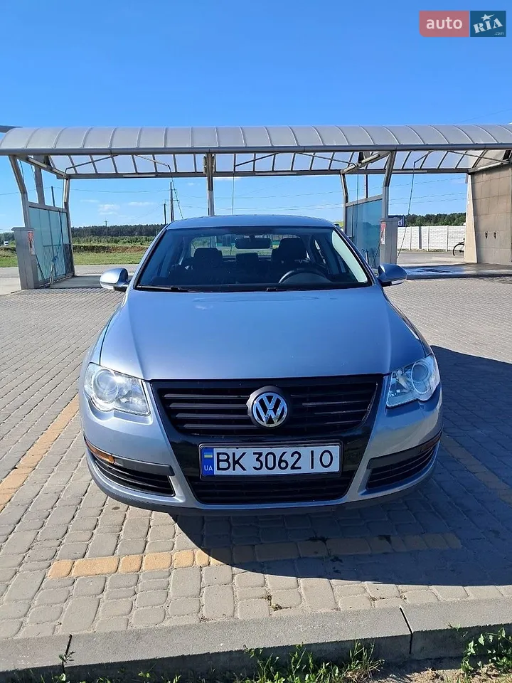 2010 Volkswagen Passat - мініатюра 14