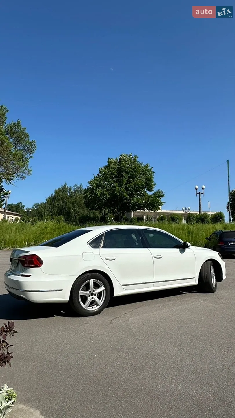 2016 Volkswagen Passat - мініатюра 9