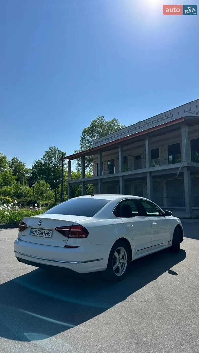 2016 Volkswagen Passat - мініатюра 10