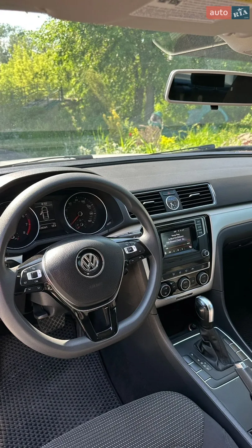 2016 Volkswagen Passat - мініатюра 15