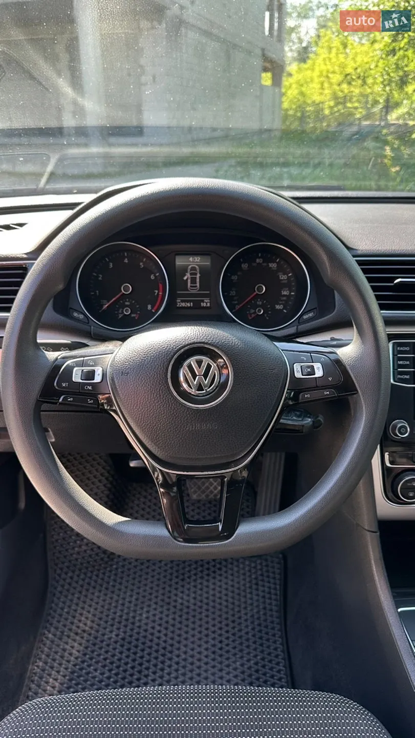 2016 Volkswagen Passat - мініатюра 16