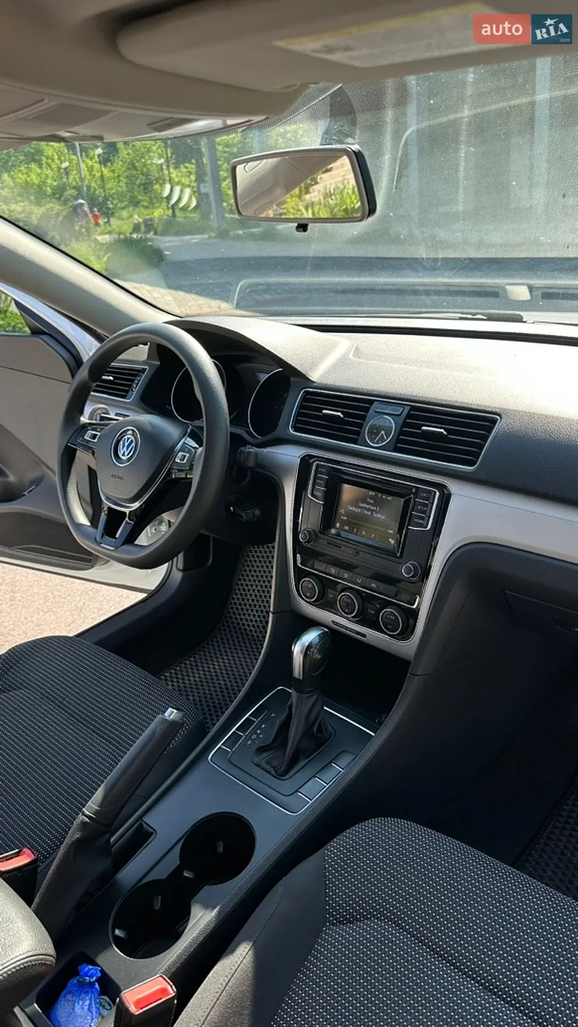 2016 Volkswagen Passat - мініатюра 19