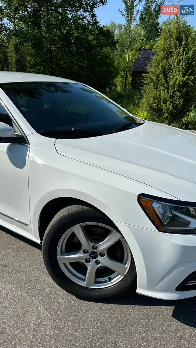 2016 Volkswagen Passat - мініатюра 33