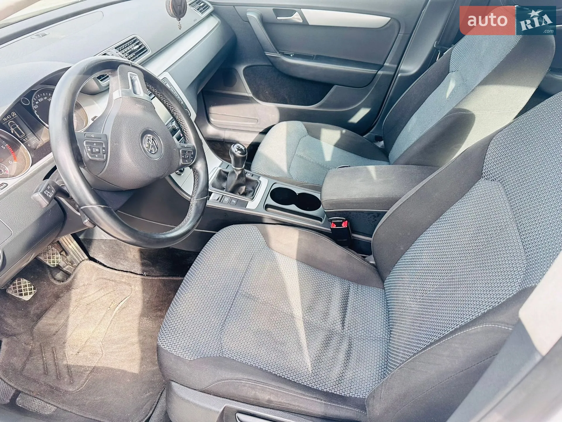 2012 Volkswagen Passat - мініатюра 15