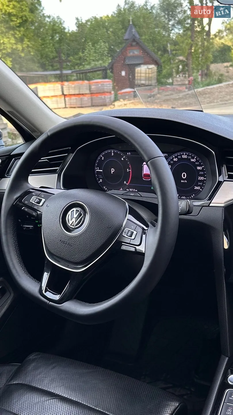 2016 Volkswagen Passat - мініатюра 16