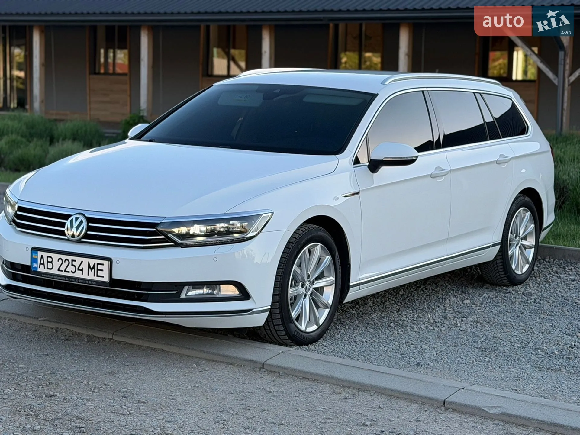 2018 Volkswagen Passat - мініатюра 2