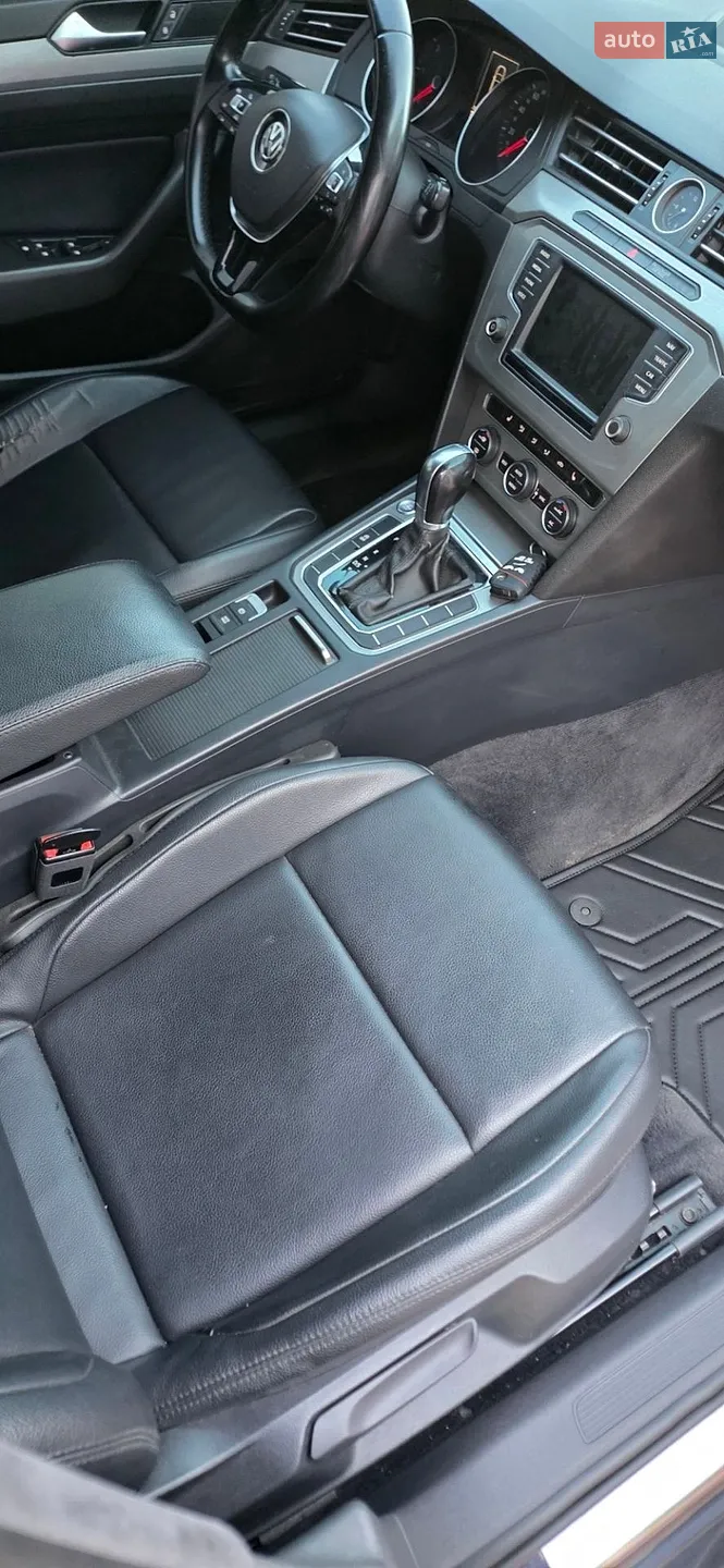 2015 Volkswagen Passat - мініатюра 23