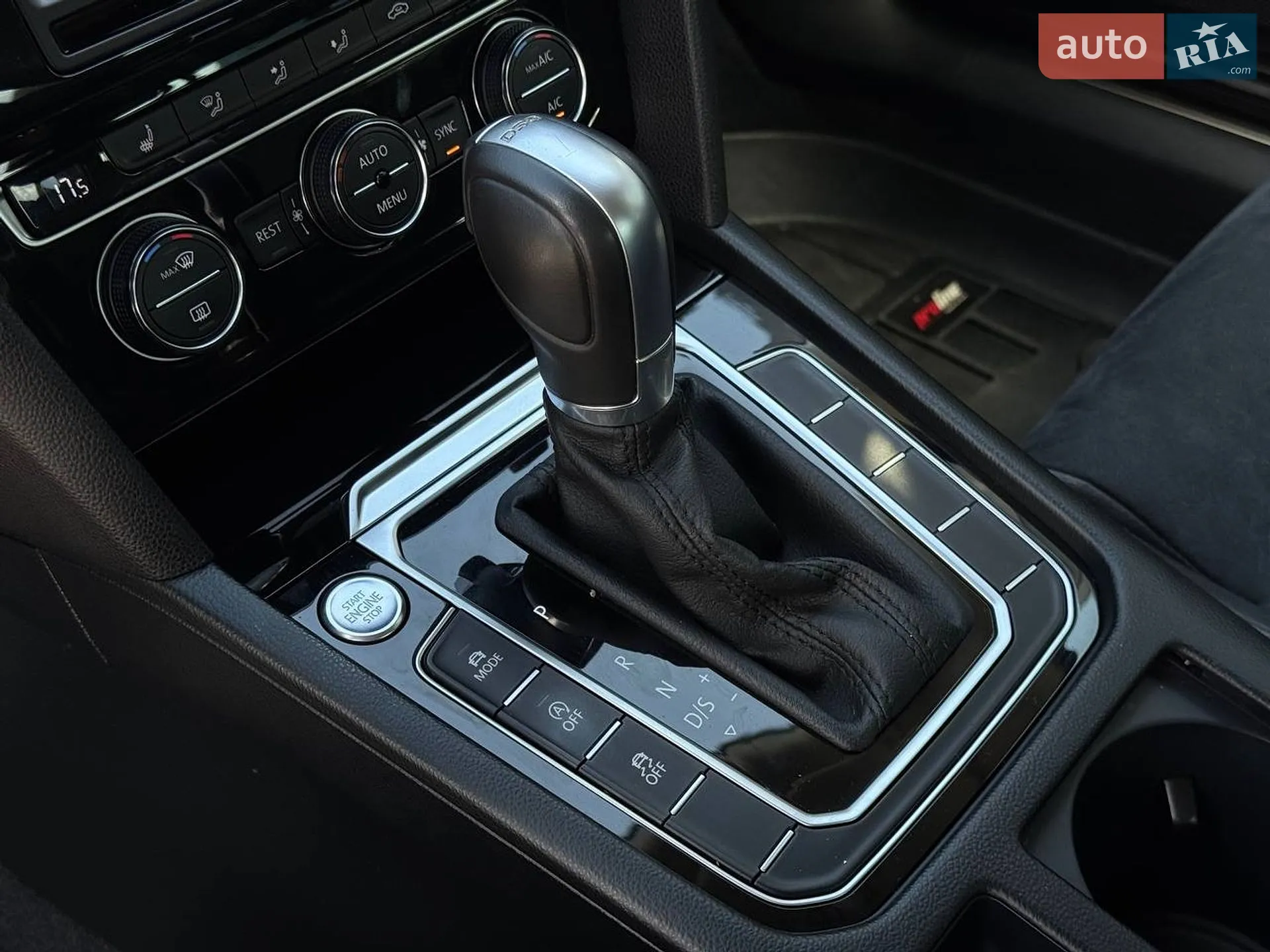 2016 Volkswagen Passat - мініатюра 36