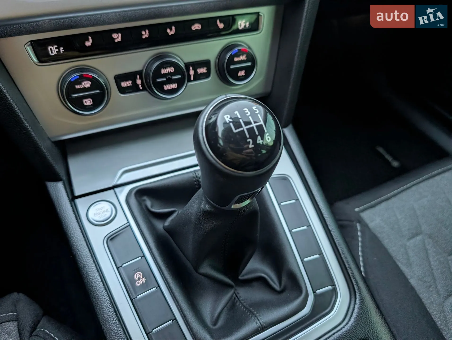 2015 Volkswagen Passat - мініатюра 32