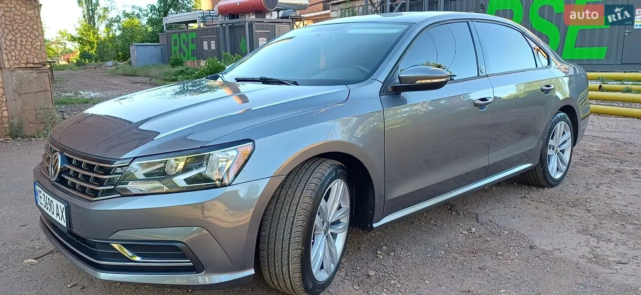 2017 Volkswagen Passat - мініатюра 18